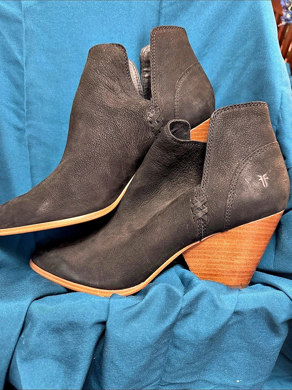 Frye Black & Brown Heeled Ankle Boots US 9.5